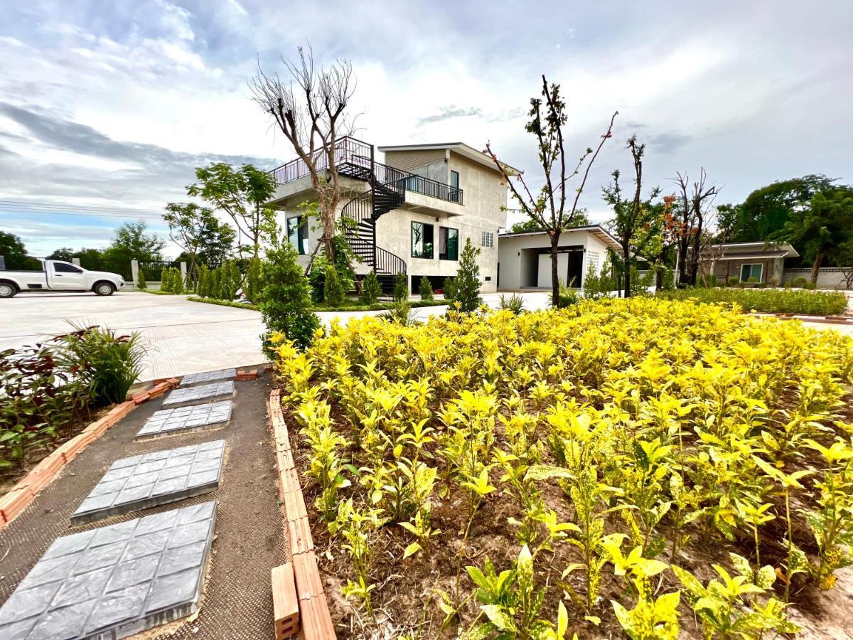 Farm View Resort @Uthai Thani ฟาร์มวิว รีสอร์ท อุทัยธานี Nong Khayang Εξωτερικό φωτογραφία