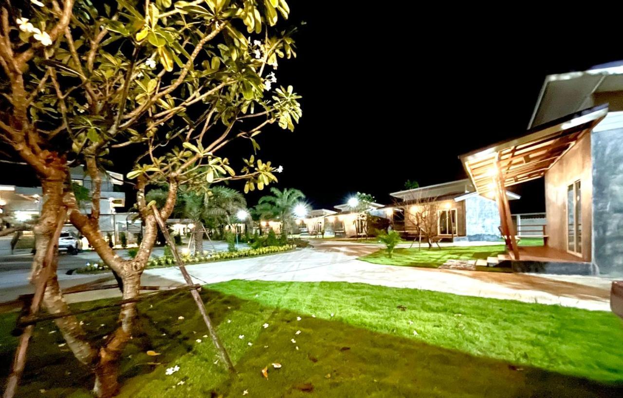 Farm View Resort @Uthai Thani ฟาร์มวิว รีสอร์ท อุทัยธานี Nong Khayang Εξωτερικό φωτογραφία